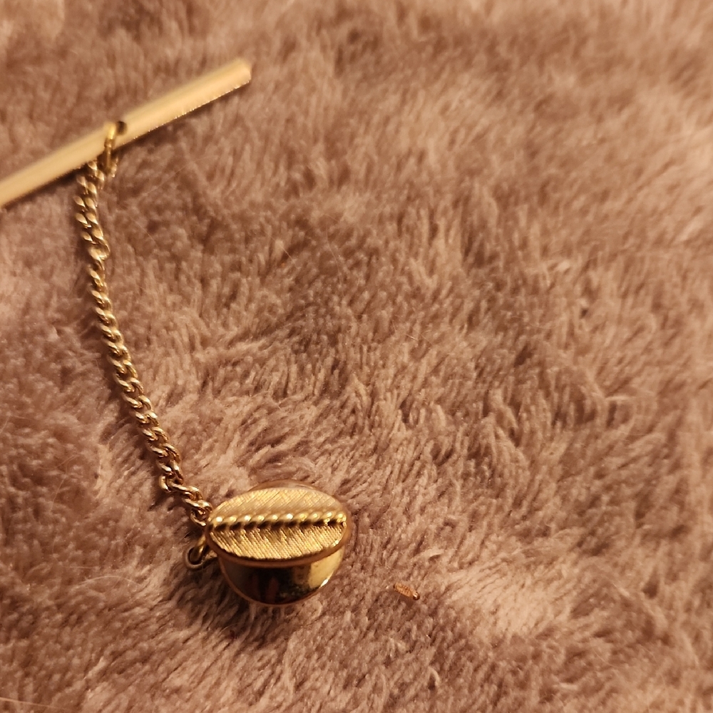 VINTAGE Gold Tie Tack with Chain - Picture 1 of 1